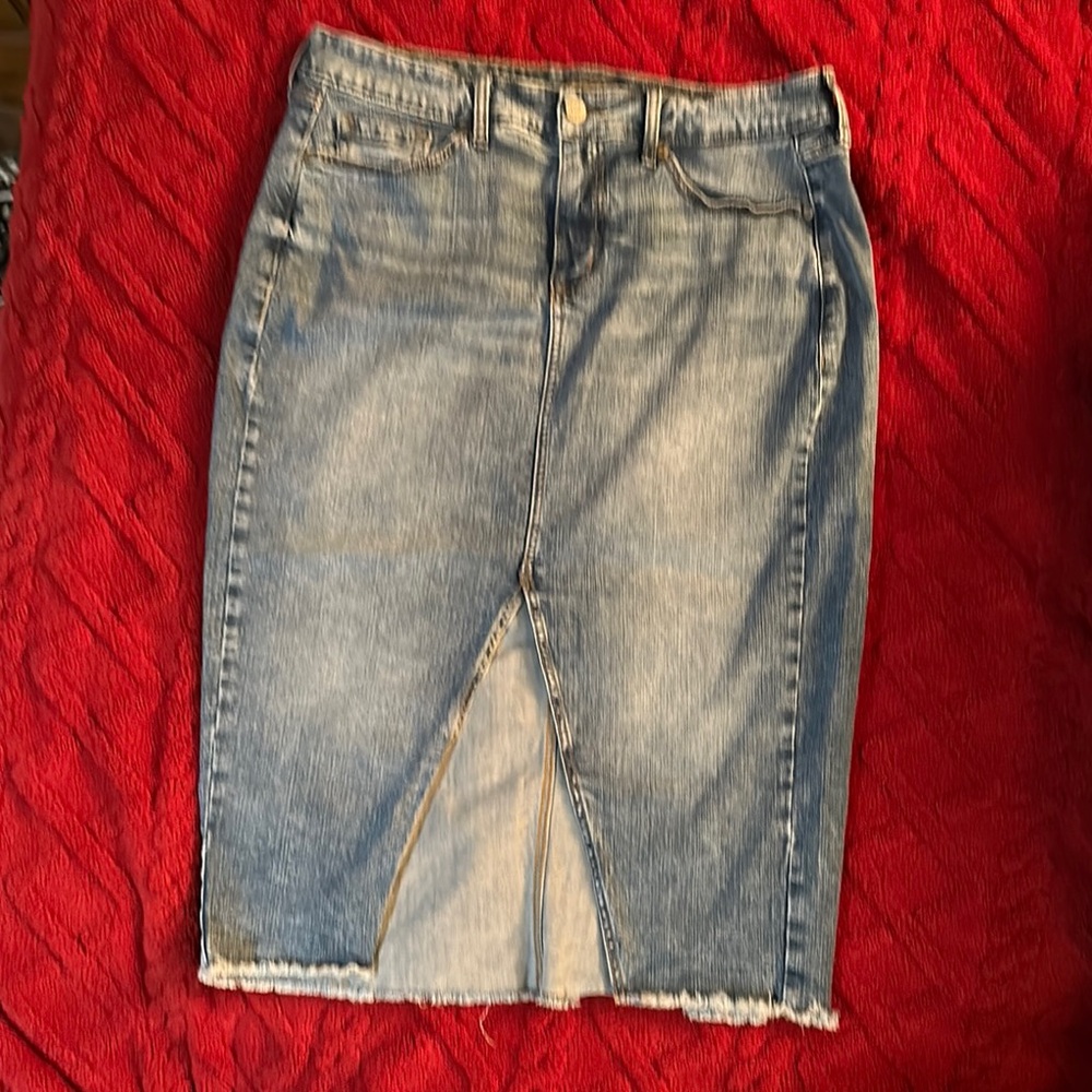 Stylish Blue Denim Skirt